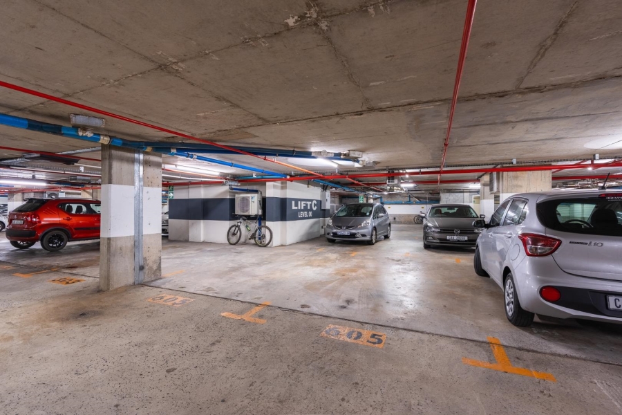 2 Bedroom Property for Sale in Gardens Western Cape